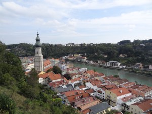 Blick auf die Altstadt mit der Salzach